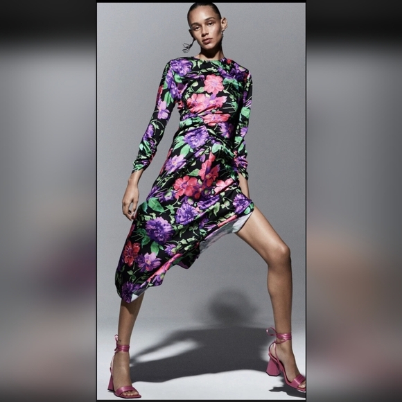 ZARA Floral Dress Asymetric Size XS Perfect For Spring Back Zipper - Picture 3 of 16